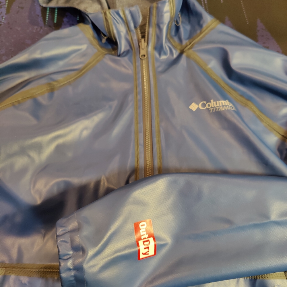 Columbia Sportswear Titanium Reversible Rain Jacket - Men Large